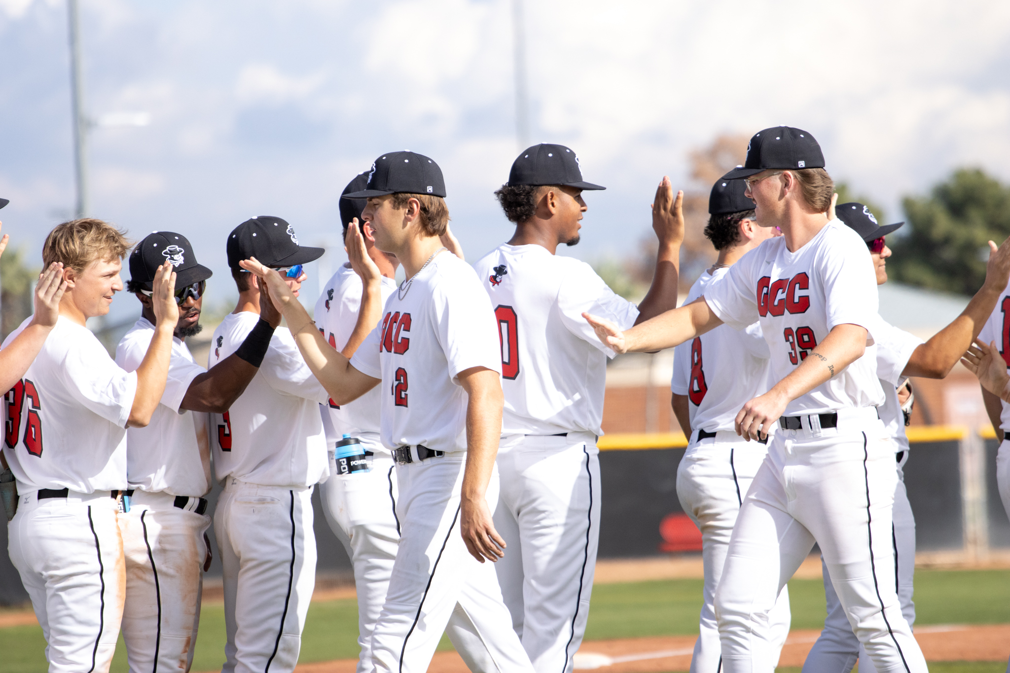 Gauchos Lose Series Against Phoenix College